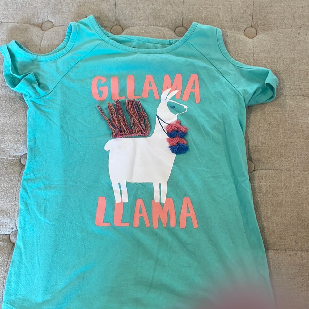 Girl’s Shoulder Cutout Llama 🦙 Shirt